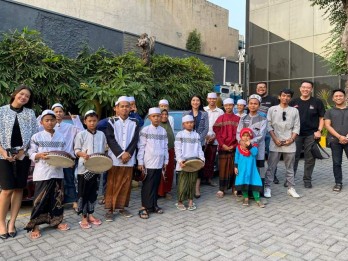 Gets Hotel Semarang Ajak Anak Panti Asuhan Keliling Kota Naik BMW