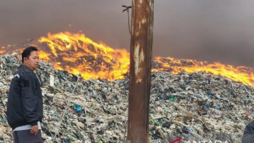 TPA Jatibarang Semarang Kebakaran
