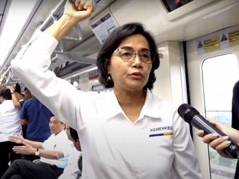 Sri Mulyani Izinkan Utang Kereta Cepat Dijamin APBN, Ini Syaratnya!