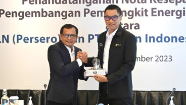 SIG (SMGR) Jalin MoU dengan PLN Terapkan Listrik Berbasis EBT