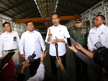 Jokowi Optimistis Pindad Masuk Top 50 Perusahaan Pertahanan di 2025