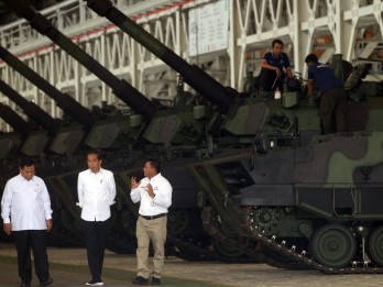 Jokowi Puji Pindad Mampu Cepat Kembangkan dan Produksi Kendaraan Tempur