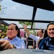 Momen Jokowi Tinjau Pindad Naik Rantis Maung Disopiri Prabowo