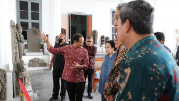 Megawati Soekarnoputri Datangi Museum Nasional yang Terbakar