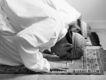 Niat Sholat Tahiyatul Masjid, Tata Cara, Waktu Sholat, Keutamaannya