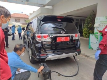 Jabar Kaji Penerapan Sanksi Pajak Bagi Kendaraan Tak Lulus Emisi
