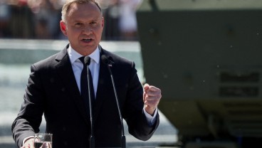 Ukraina vs Polandia, Presiden Andrzej Duda Ibaratkan Ukraina Pria Tenggelam