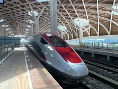 4 Fakta Kereta Cepat WHOOSH yang Bikin Menhub Budi Terperangah
