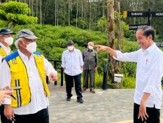 Jokowi Minta Bandara VVIP IKN Rampung Semester I/2024