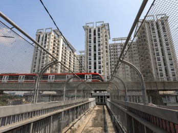 SUARA PEMBACA : Sengsaranya Parkir di Stasiun LRT Harjamukti