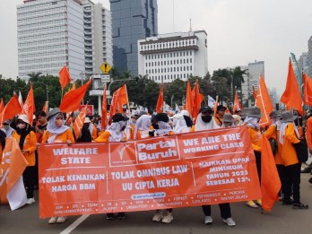 Aksi Demo Buruh, Ini Alasan Pemerintah Wajib Naikkan Upah 15 Persen