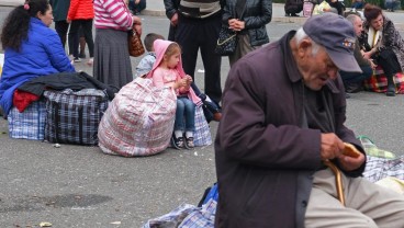 Ribuan Pengungsi Nagorno-Karabakh Memasuki Armenia