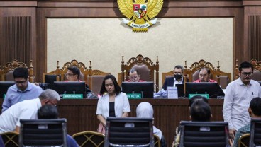 Sidang BTS Kominfo, Terungkap Aliran Dana Ratusan Miliar ke Irwan Hermawan