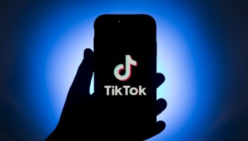 Beda Nasib, TikTok Shop Dilarang Jualan di RI Tapi Berjaya di AS