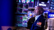 Wall Street Jatuh Tertekan Lonjakan Imbal Hasil Obligasi AS