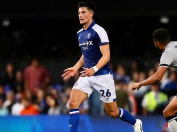 Elkan Baggott Main Penuh dan Antar Ipswich Town Comeback di Carabao Cup