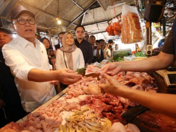Pantau Harga Beras di Bandung, Zulhas: Alhamdulillah Turun Dikit-dikit