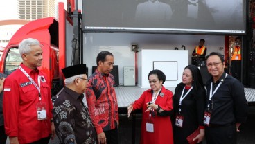 Jokowi dan Megawati Resmikan Mobil Bioskop Keliling PDIP