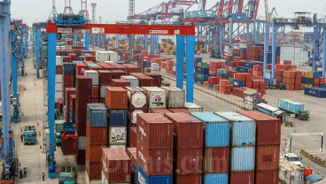 President Jokowi Forms New Task Force to Boost Exports