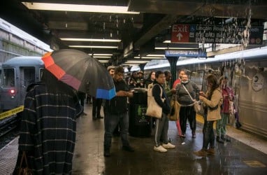 Diterjang Banjir, New York Umumkan Keadaan Darurat!