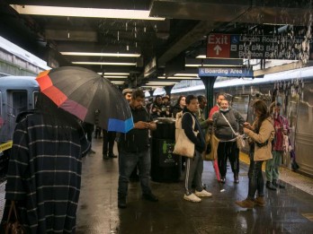 Diterjang Banjir, New York Umumkan Keadaan Darurat!