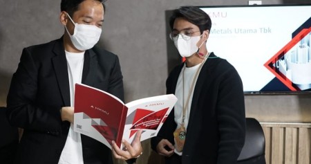 Emiten manufaktur yang bergerak di industri besi dan baja, PT HK Metals Utama Tbk. (HKMU) membukukan rugi Rp91,48 miliar pada kuartal I/2023.
