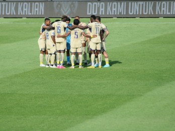 Arema FC Persembahkan Kemenangan dari PSS Sleman untuk Korban Tragedi Kanjuruhan