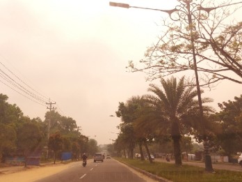 Kabut Asap Pekat, Kualitas Udara di Pekanbaru Masuk Level Tidak Sehat