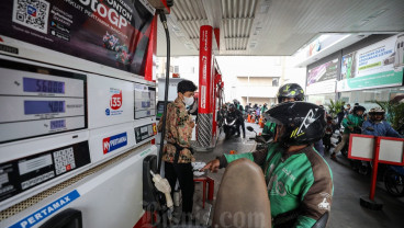 PT Pertamina Retail (PTPR) Berikan Kejutan Kepada Pelanggan Yang Berpakaian Batik