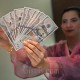 Rupiah Ditekuk Dolar AS ke posisi Rp15.530 usai Rilis Inflasi