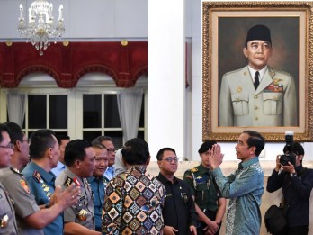 Di Depan Prabowo dan Panglima TNI, Jokowi Minta Belanja Alutsista Tidak Jor-joran