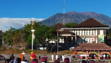 Simpeldesa Bantu Desa Baturinggit Permudah Layani Administrasi Warga