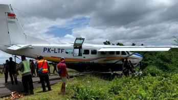 Pesawat Asian One Alami Insiden Rem Blong di Nduga, Papua Pegunungan