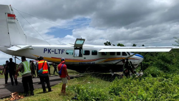 Pesawat Asian One Alami Insiden Rem Blong di Nduga, Papua Pegunungan