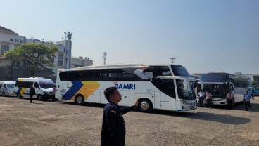 Pj Gubernur Jabar Uji Coba Bus Feeder Bandung-Bandara Kertajati Tanpa Patwal