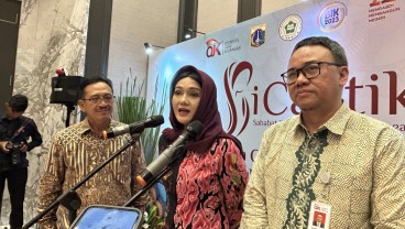 OJK Ingatkan Emak-emak, Jangan Tertipu Investasi dan Umroh Bodong!