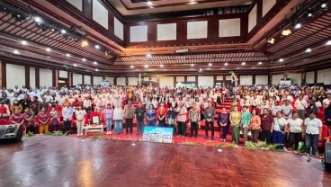 PNM Gandeng OJK Edukasi Nasabah Mekaar Pentingnya Akses Keuangan yang Aman