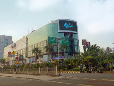 Usai Lepas Mal Atrium Senen, BEI Lanjut Suspensi Saham Cowell Development (COWL)