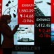 IHSG Ditutup Melemah 0,12% ke 6.926, Saham GOTO, BBCA dan BBRI Paling Laris