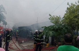 Pabrik Roti di Padang Terbakar, Kerugian Ditaksir Capai Rp2 Miliar