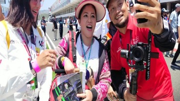 Pawang Hujan Mbak Rara Muncul di MotoGP Mandalika 2023, untuk Apa?
