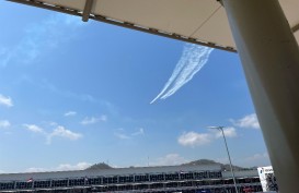 MotoGP 2023, Langit Mandalika Dihiasi Atraksi Akrobat Pesawat