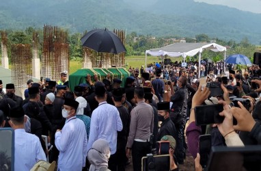 Mantan Gubernur Sumut Syamsul Arifin Meninggal Dunia