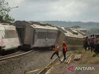 Kereta Tujuan Surabaya Terdampak Kecelakaan KA Argo Semeru
