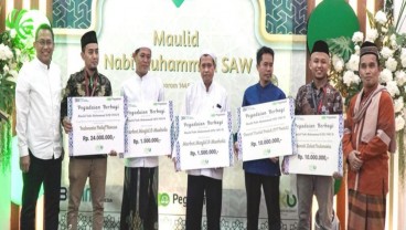 Peringati Maulid Nabi, Ustad Maulana Beri Siraman Rohani di Pegadaian