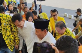Prabowo Hadir di Rapimnas Golkar, Disambut Airlangga Hartarto