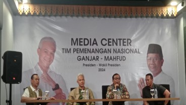 Momen Ganjar dan Mahfud, Minum Jamu Usai Tes Kesehatan di RSPAD