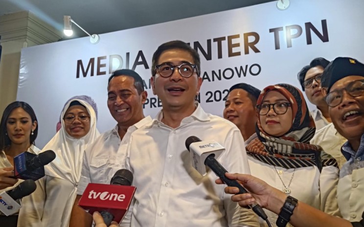 Ketum TPN GP, Arsjad Rasjid di Media Center tim pemenangan Ganjar di Jakarta Pusat, Minggu (15/10/2023).  -  Bisnis/Anshary Madya Sukma