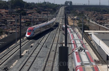 Ada Aksi Percobaan Bunuh Diri, Jadwal Kereta Cepat Whoosh Sempat Terganggu