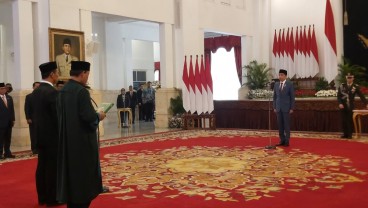 Jokowi Tunjuk Amran Jadi Mentan, Pengamat Sebut Tak Becus Urus Impor Beras